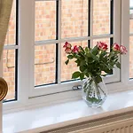 2 Bed In Oc-w451